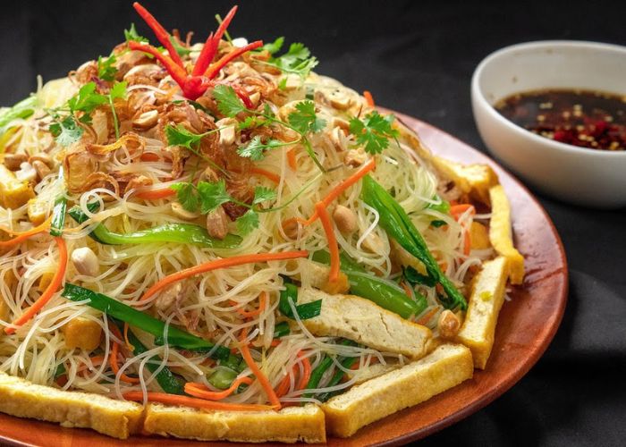 món bún thịt gà xào nấm